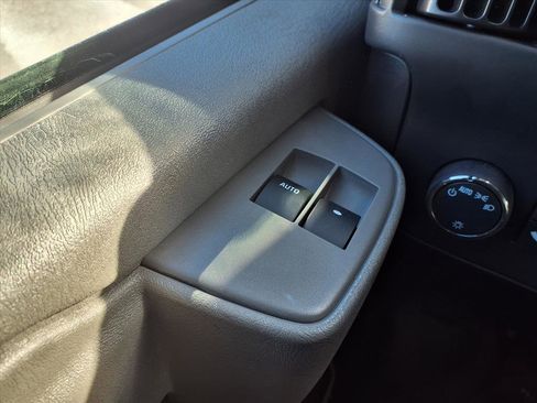 New 2025 GMC Savana 3500 w/ Power Convenience Package image 16