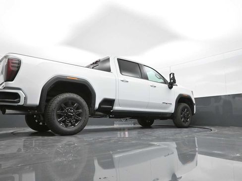 New 2025 GMC Sierra 2500 AT4 w/ AT4 Premium Plus Package image 43