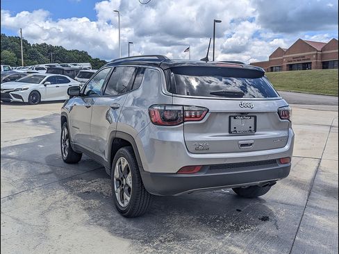 Used 2021 Jeep Compass Limited w/ Sun and Sound Group AWD/4WD image 8
