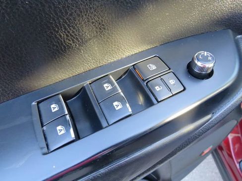 Used 2018 Toyota Highlander Limited image 38