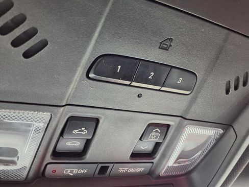 Used 2022 Chevrolet Blazer RS w/ Enhanced Convenience Package image 21