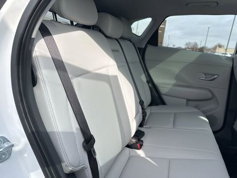 Used 2025 Hyundai Kona Limited image 27