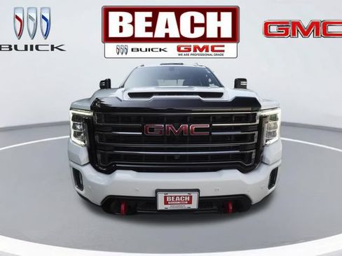 Used 2022 GMC Sierra 2500 AT4 w/ AT4 Preferred Package AWD/4WD image 2