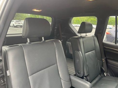 Used 2023 Lexus GX 460 Luxury w/ Sport Design Package AWD/4WD image 6