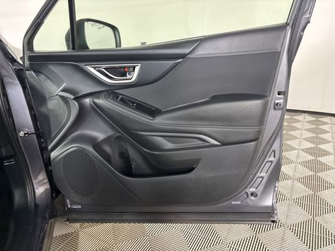 Used 2022 Subaru Forester Premium image 26