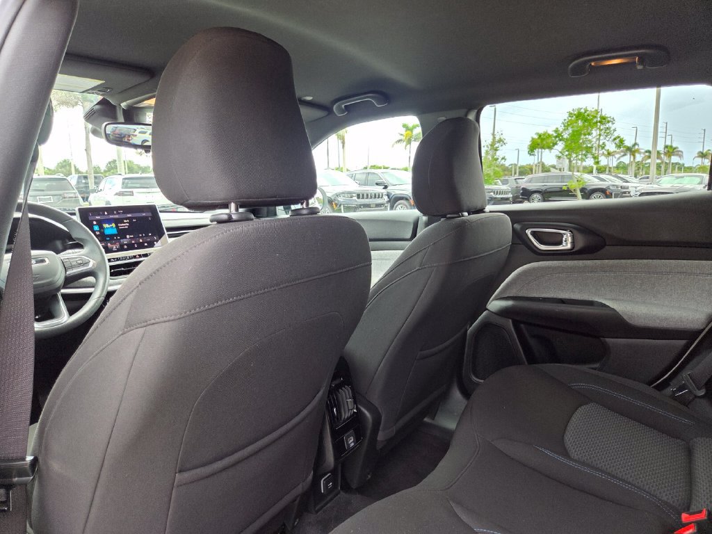 Used 2023 Jeep Compass Sport AWD/4WD image 24