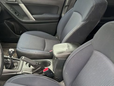 Used 2015 Subaru Forester 2.5i Premium image 9