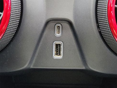 Used 2019 Chevrolet Blazer RS image 30