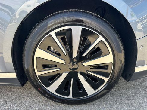 Used 2024 Lucid Air Pure image 14