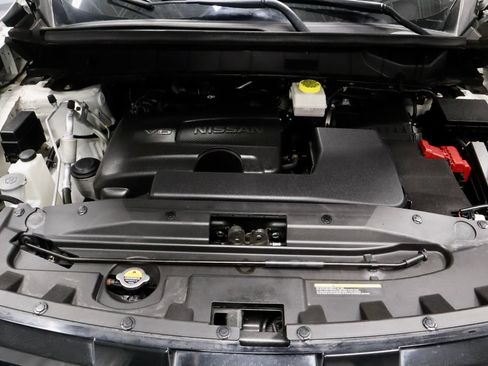 Certified 2024 Nissan Pathfinder Platinum AWD/4WD image 16