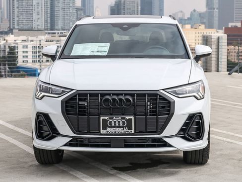 New 2025 Audi Q3 2.0T Premium image 2