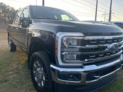 Used 2023 Ford F350 King Ranch w/ Chrome Package image 3