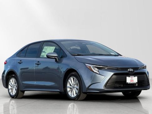New 2026 Toyota Corolla LE image 1