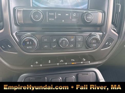 Used 2018 GMC Sierra 1500 SLT image 24