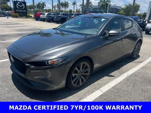 Used 2022 MAZDA MAZDA3 s FWD image 2