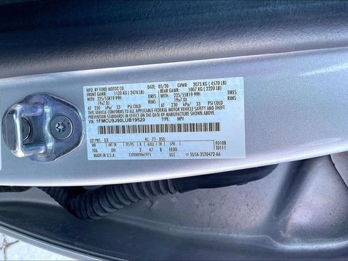 Used 2020 Ford Escape Titanium AWD/4WD image 35