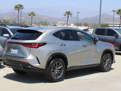 Certified 2025 Lexus NX 250 FWD image 21