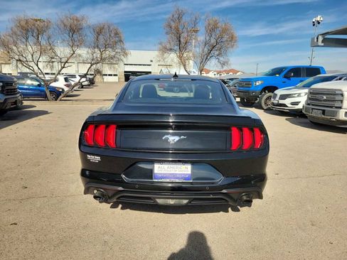 Used 2023 Ford Mustang Premium image 5