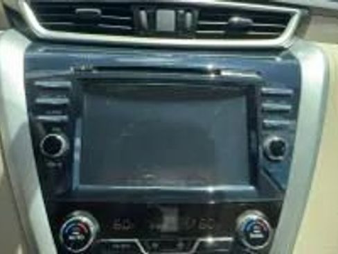 Used 2015 Nissan Murano SV image 14