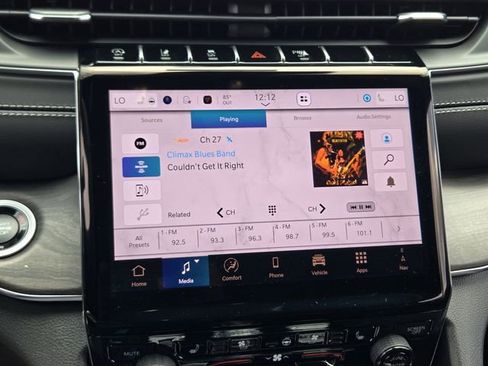 New 2025 Jeep Grand Cherokee L Overland w/ Advanced Protech Group III image 11