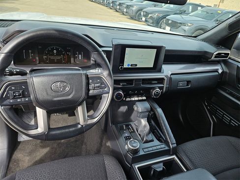 Used 2025 Toyota 4Runner SR5 image 16