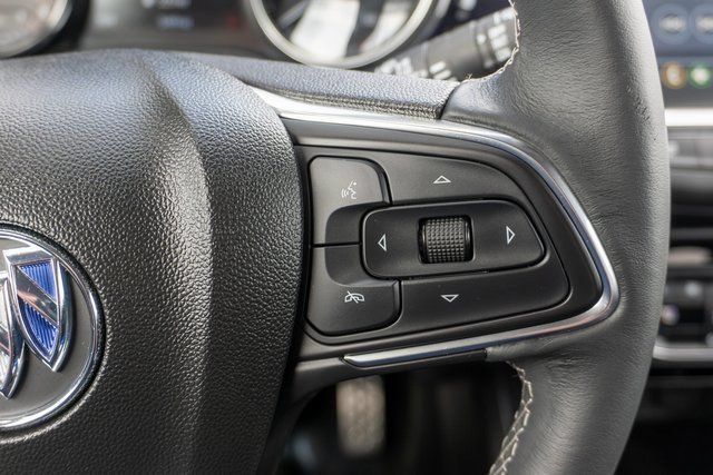 Used 2023 Buick Encore GX Select w/ Sport Touring Package FWD image 23