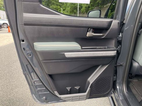 Used 2025 Toyota Tacoma 4x4 Double Cab Hybrid image 32