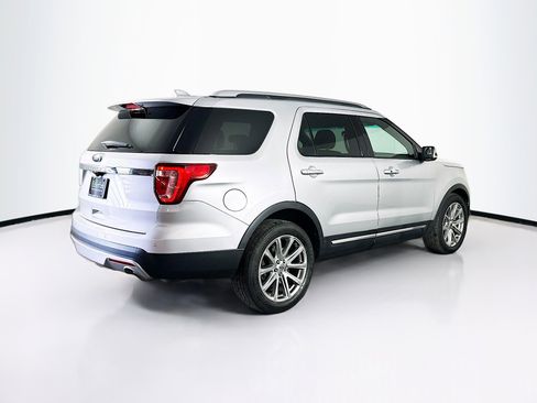 Used 2016 Ford Explorer Limited image 9
