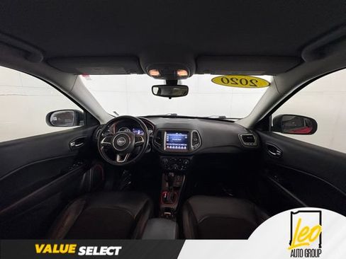 Used 2020 Jeep Compass Trailhawk AWD/4WD image 11
