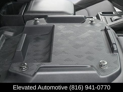 Used 2024 Toyota Tacoma SR RWD image 15