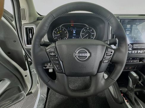 New 2025 Nissan Frontier SV w/ SV Convenience Package image 11