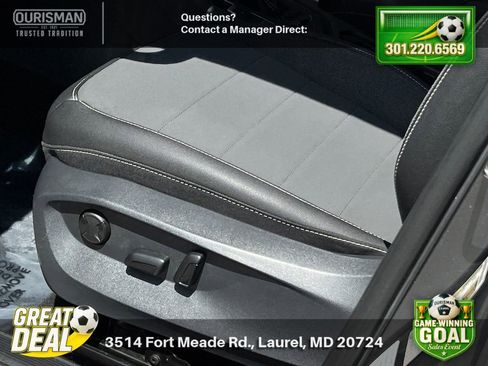 Used 2024 Volkswagen Taos SE FWD image 8