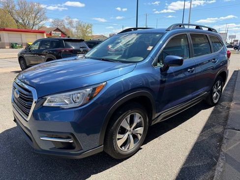 Used 2022 Subaru Ascent Premium AWD/4WD image 3