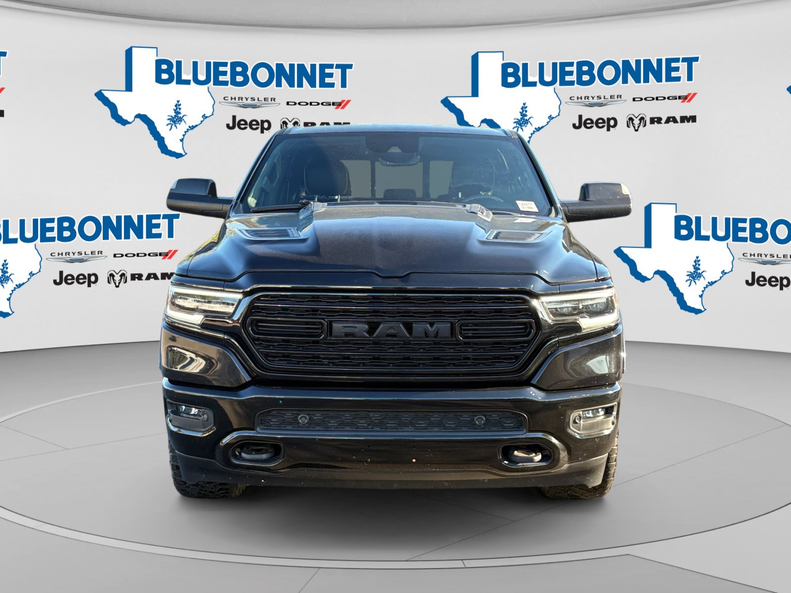 Certified 2020 RAM 1500 Limited w/ Black Appearance Package AWD/4WD image 2