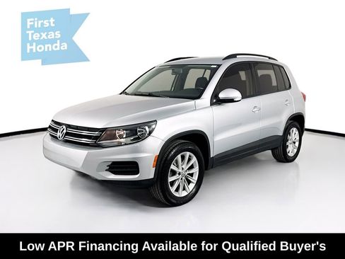 Used 2018 Volkswagen Tiguan Limited w/ Premium Package FWD image 3