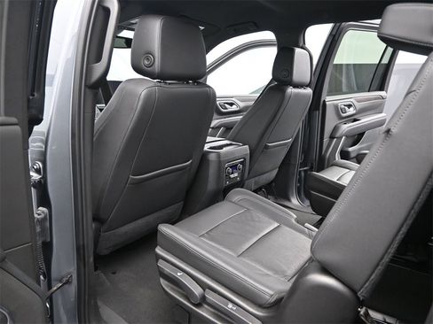 Used 2021 Chevrolet Suburban Z71 w/ Max Trailering Package image 15