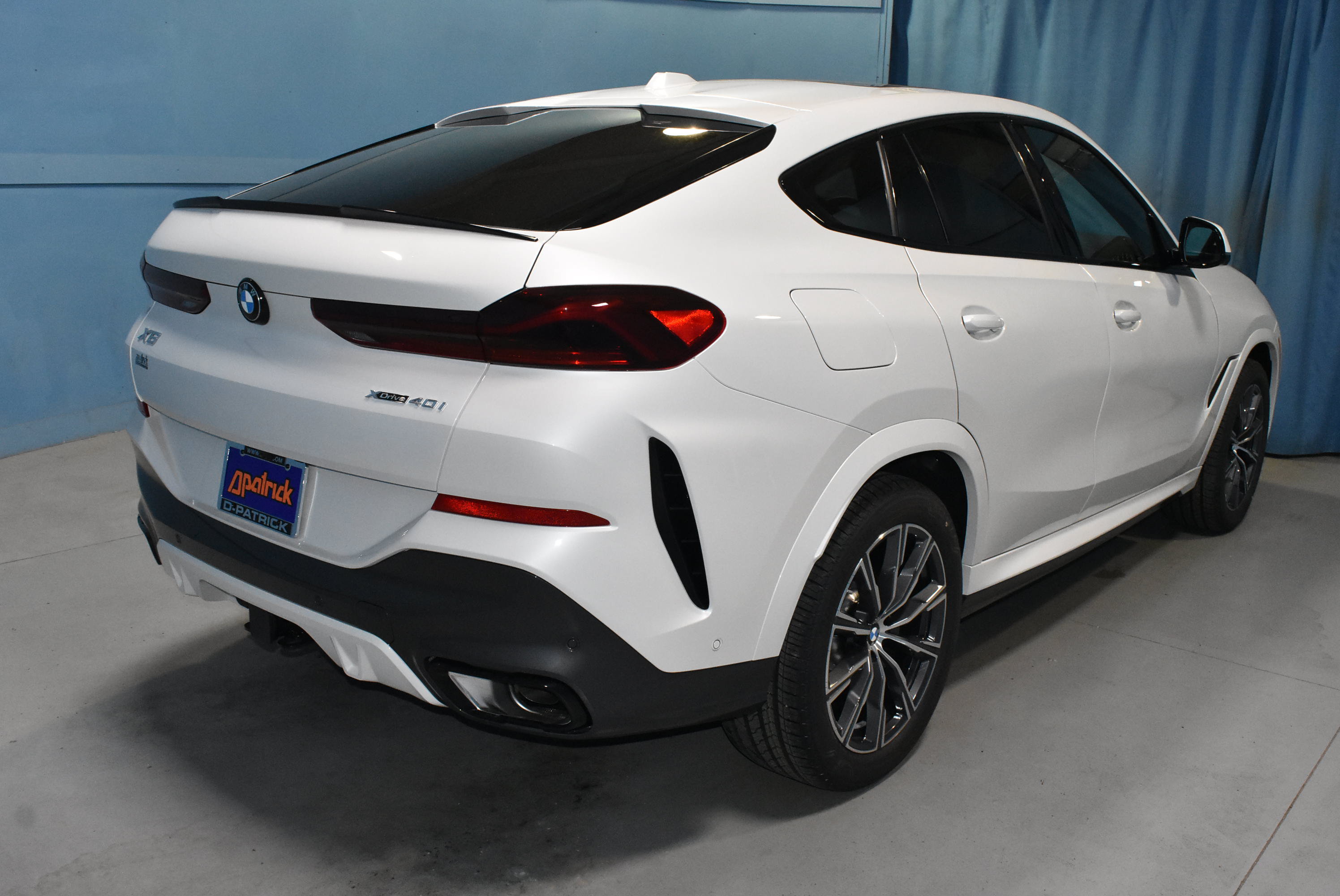 New 2027 BMW X6 xDrive40i w/ Executive Package AWD/4WD image 24
