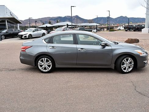 Used 2015 Nissan Altima 3.5 SL image 11