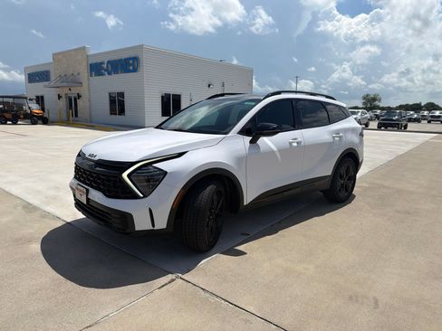 Used 2025 Kia Sportage X-Line w/ Premium Package AWD/4WD image 3