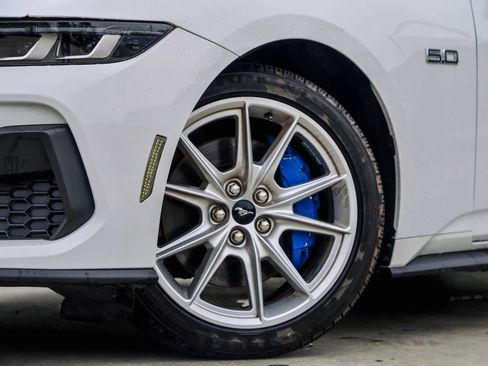 Used 2024 Ford Mustang GT Premium RWD image 2