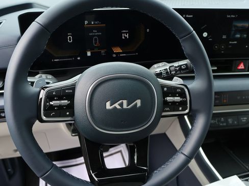 New 2026 Kia Carnival EX FWD image 28