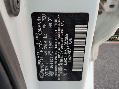 Used 2013 Hyundai Accent SE image 26