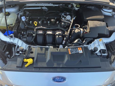 Used 2016 Ford Focus SE w/ Equipment Group 201A FWD image 36