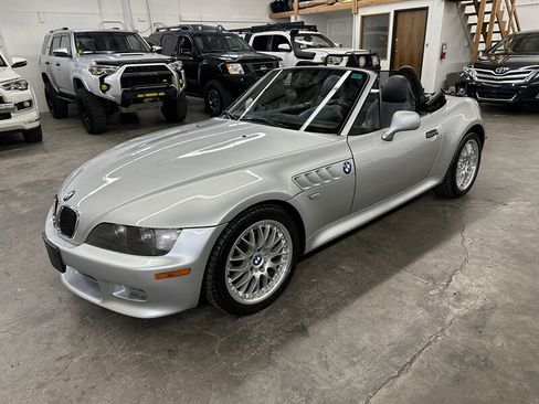 Used 2001 BMW Z3 3.0i RWD image 6