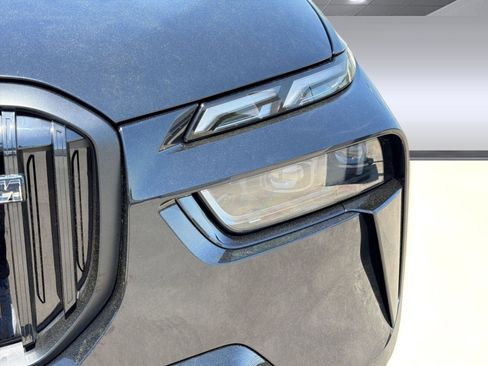 New 2026 BMW X7 M60i image 10