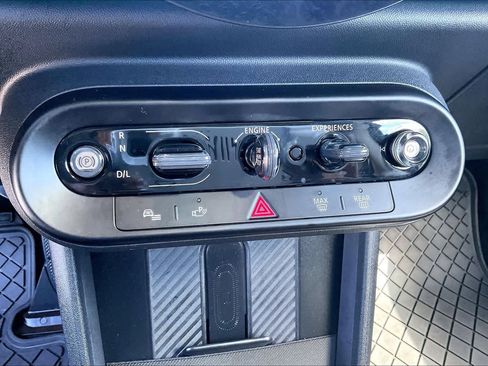 Used 2025 MINI Cooper S FWD image 15