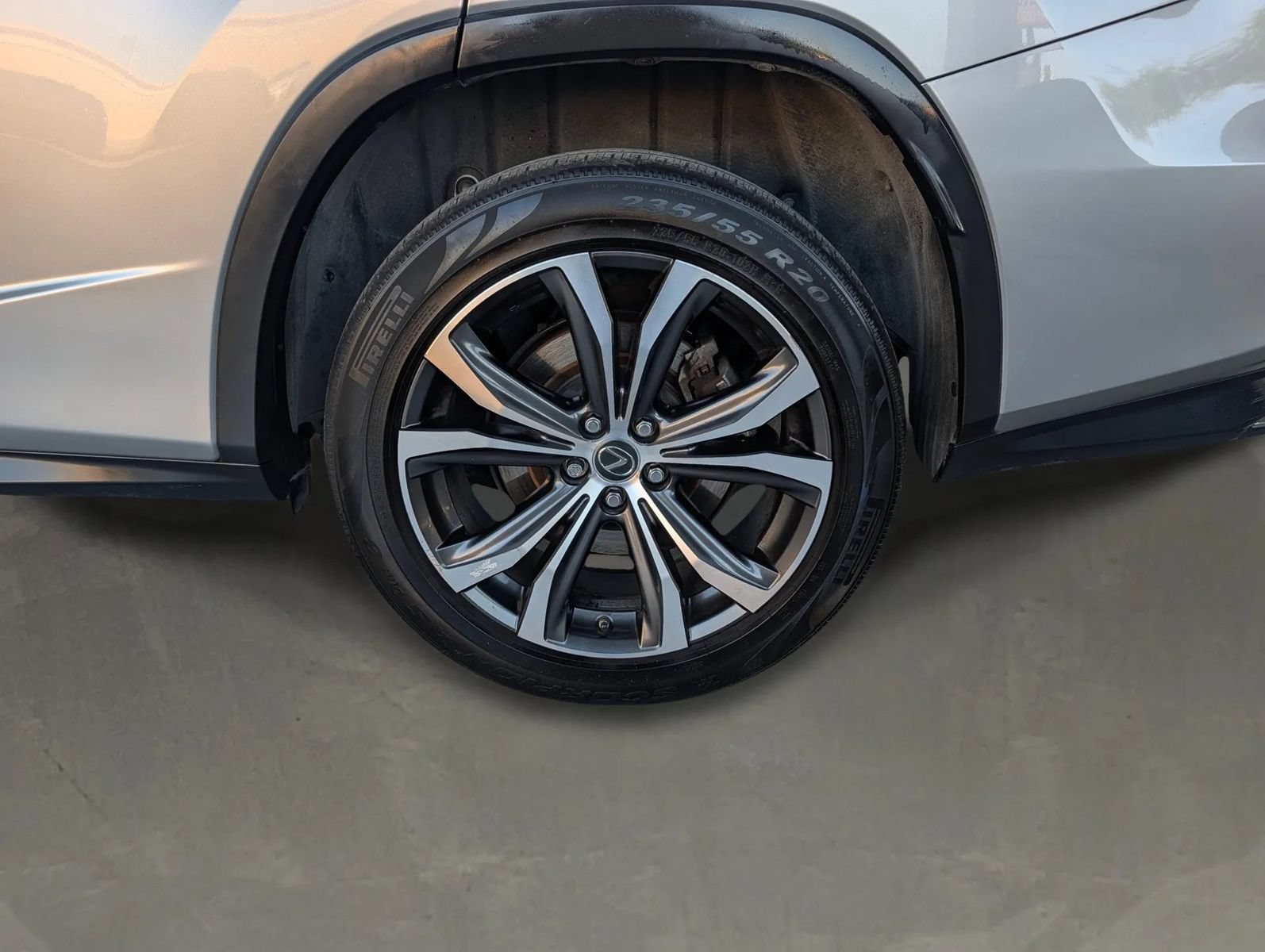 Used 2021 Lexus RX 350L FWD w/ Premium Package image 10