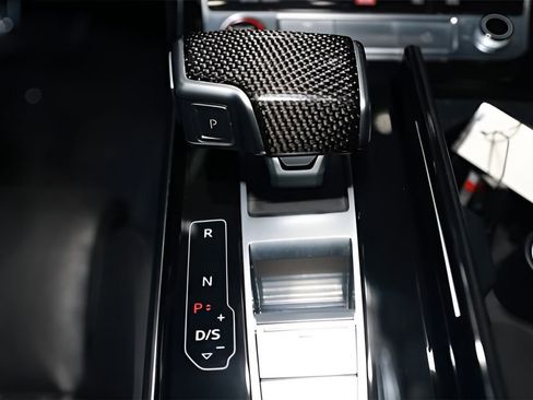 Used 2022 Audi S8 w/ S8 Executive Package AWD/4WD image 23