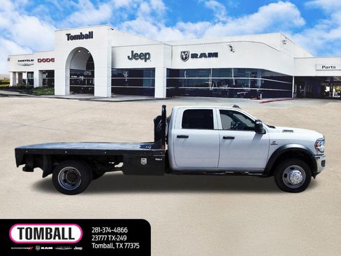 Used 2024 RAM 5500 Tradesman w/ Chrome Appearance Group image 8