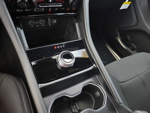 New 2026 Jeep Grand Cherokee L Laredo RWD image 9
